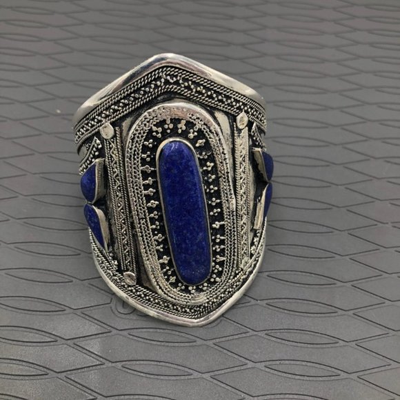 Single Lapis Lazuli Stone Cuff, Ethnic Afghan Handmade Cuff Bracelet - Picture 2 of 6